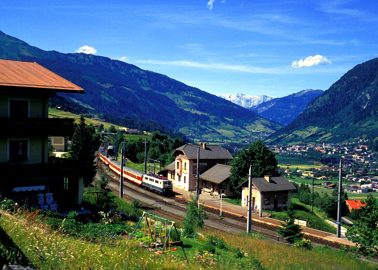 k-004 DB 111er Bf. Angertal 19.06.1993 foto johannes schmoll