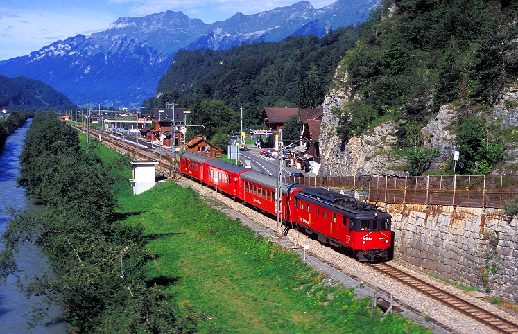 k-007 De 4.6 bei Brienzwiler Ri. Meiringen 18.08.2004 foto herbert rubarth