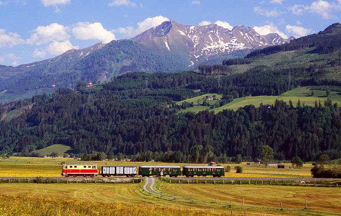 k-008 2095.01 Nationalpark Zug zw. Walchen und Piesendorf Bad 23.05.2009 foto h. rubarth