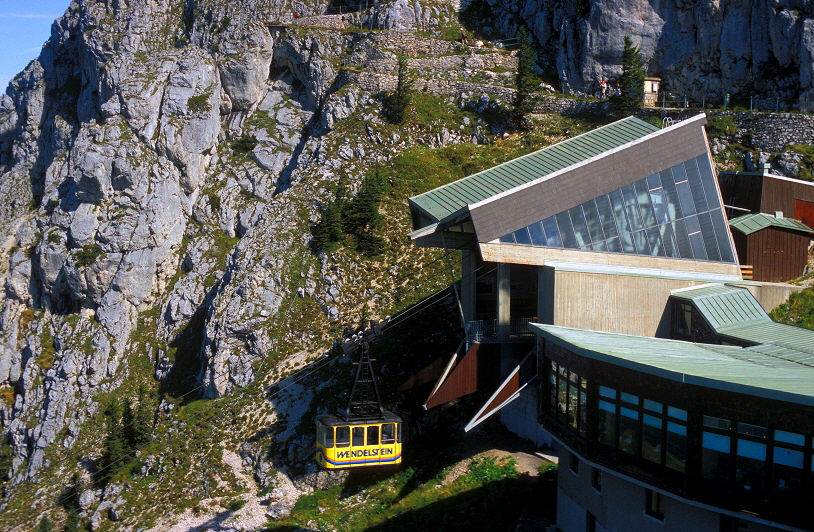 k-018 Seilbahn von Osterhofen bei Bayrischzell auf den Wendelstein 18.08.2007 hr