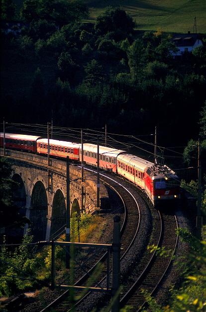 k-SE003 1044.227 Wagnergraben bei Klamm Schottwien 07.09.1992 foto herbert rubarth