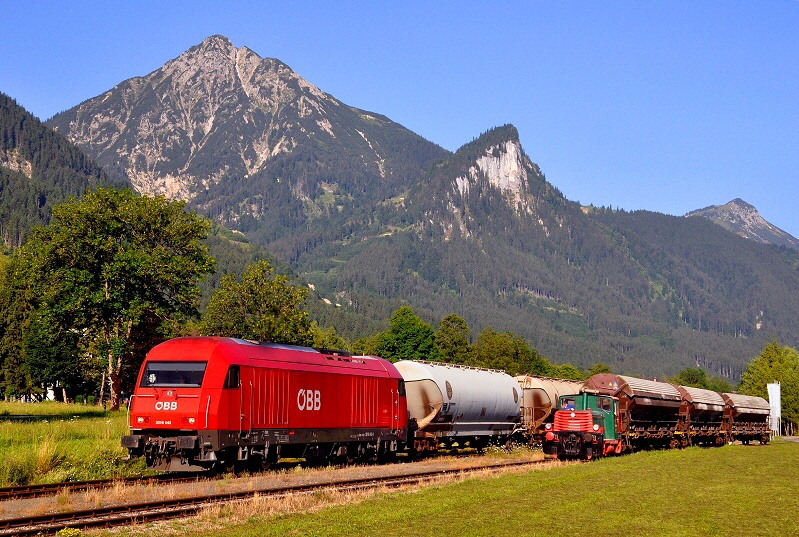 k-Schretter Gterzug bei Vils 26.07.2013 VAT1