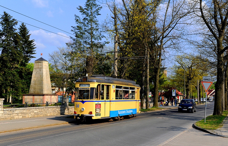 k-009.Thlmannplatz 19.04.214 hr