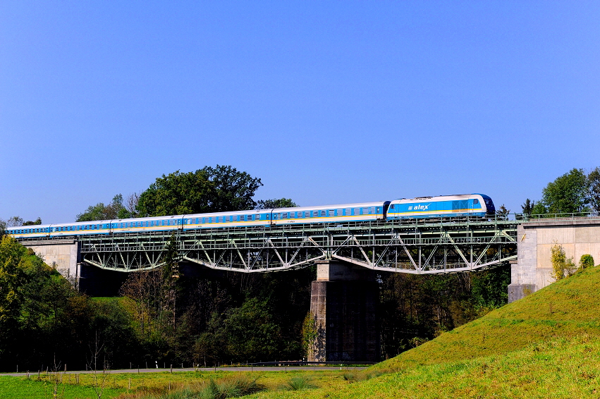 k-013 ALEX Zug Brcke bei Maria Thann 26.09.2011 hr