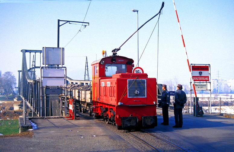 k-111. ID4. Rheinbrcke bei Widnau 04.02.1998 rk 