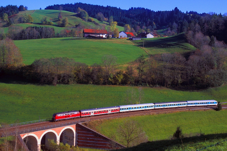 k-AB006_218_Viadukt_Untere_Argen_bei_Harbatzhofen_26.10.2001_foto_herbert_rubarth