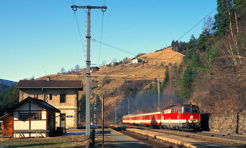 k-BB007 Bf. Patsch 2043.068-6 13.02.1993 foto johannes schmoll