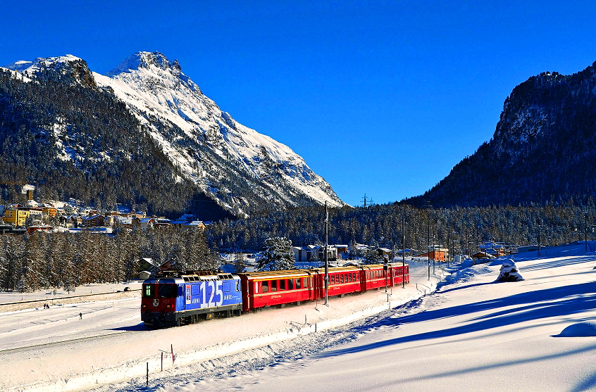 k-Ge4-4II 623 R1944 Pontresina 30.12.2013 foto tim zolkos